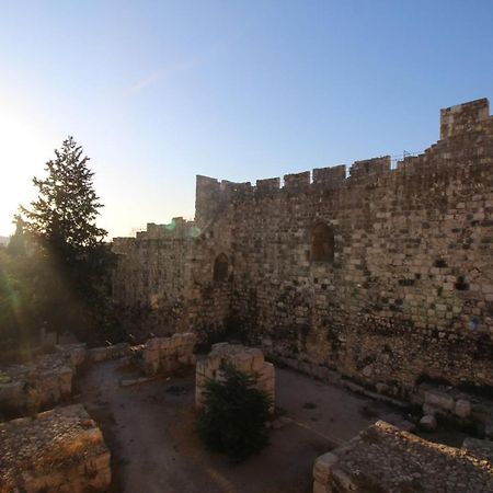 Private Hostel - Best Location Jerusalem Exterior photo