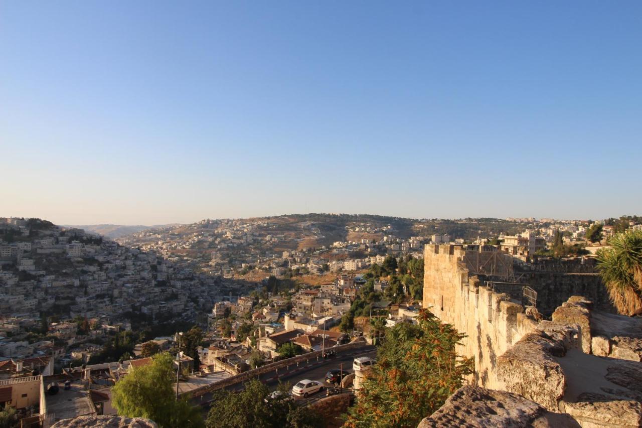 Private Hostel - Best Location Jerusalem Exterior photo