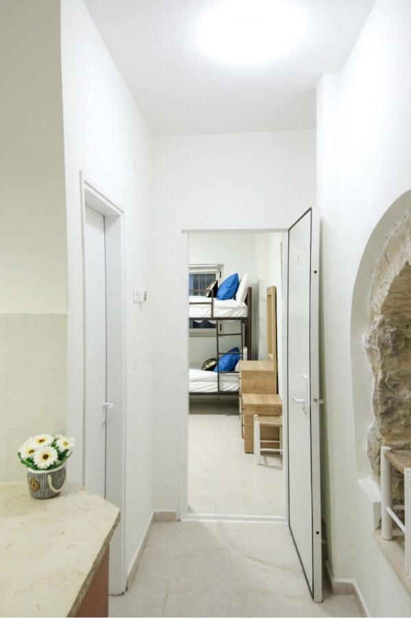 Private Hostel - Best Location Jerusalem Exterior photo