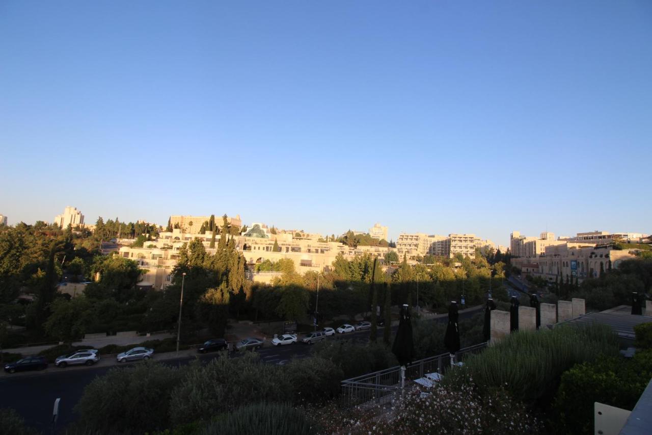 Private Hostel - Best Location Jerusalem Exterior photo