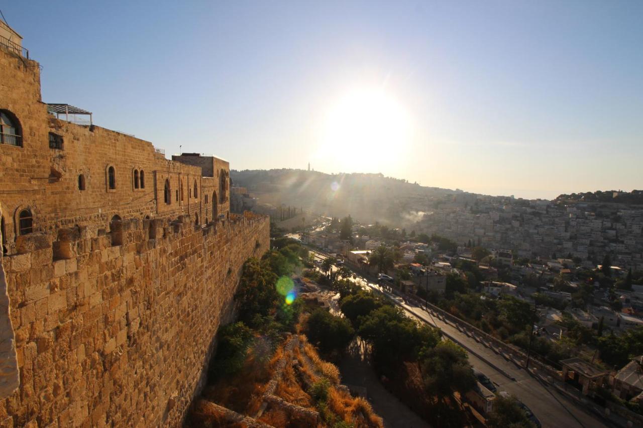 Private Hostel - Best Location Jerusalem Exterior photo