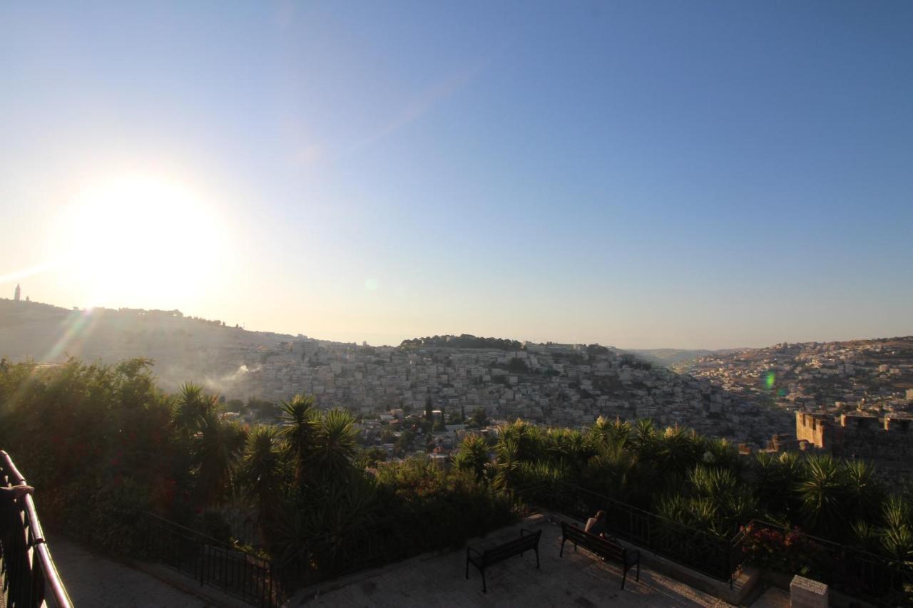Private Hostel - Best Location Jerusalem Exterior photo