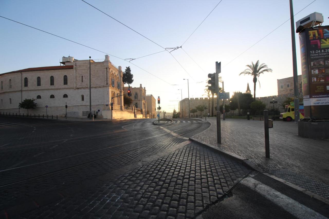 Private Hostel - Best Location Jerusalem Exterior photo